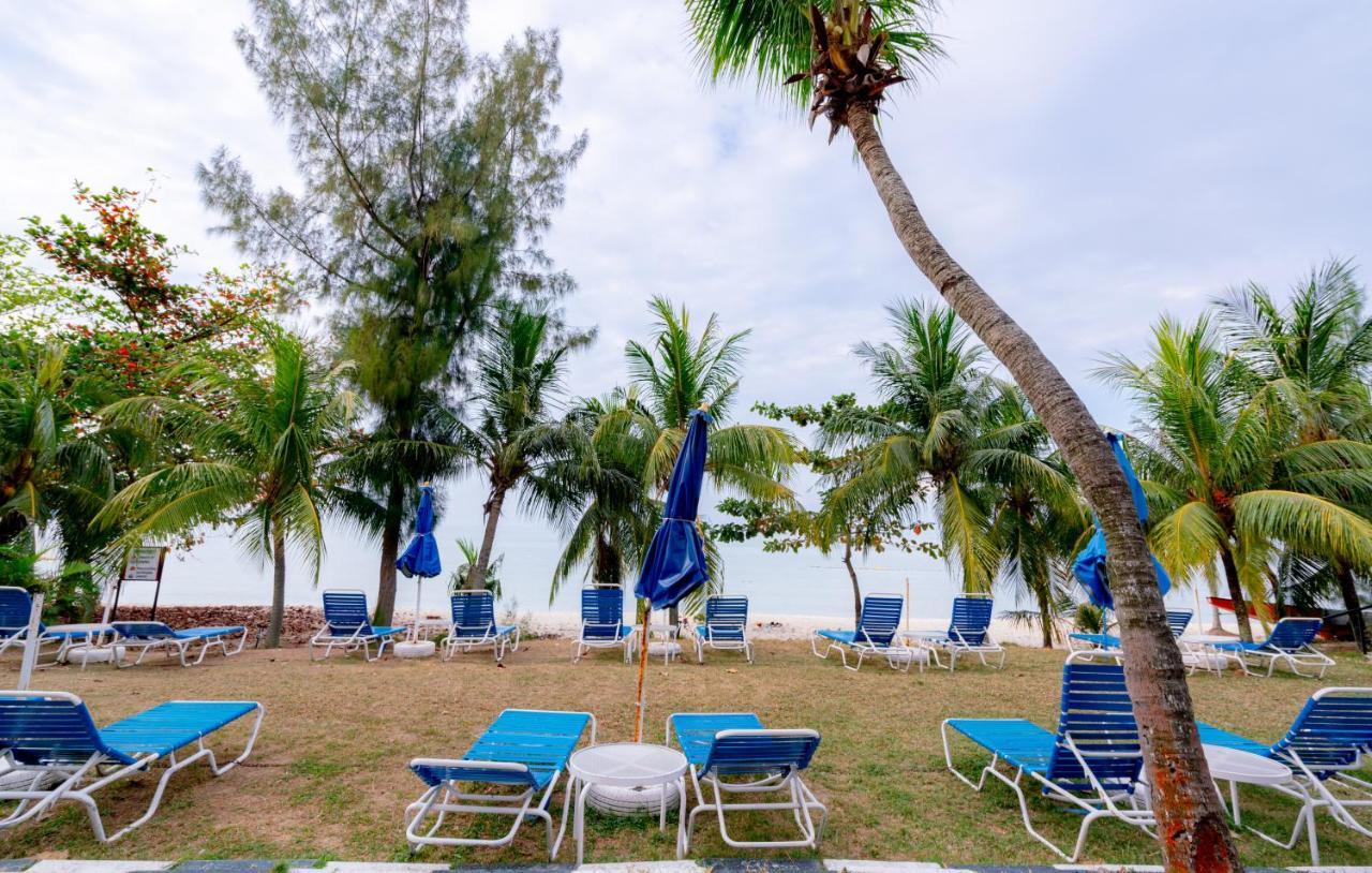 Romantic Couple Suite + Beach-Front Balcony Tanjung Bungah  Eksteriør bilde