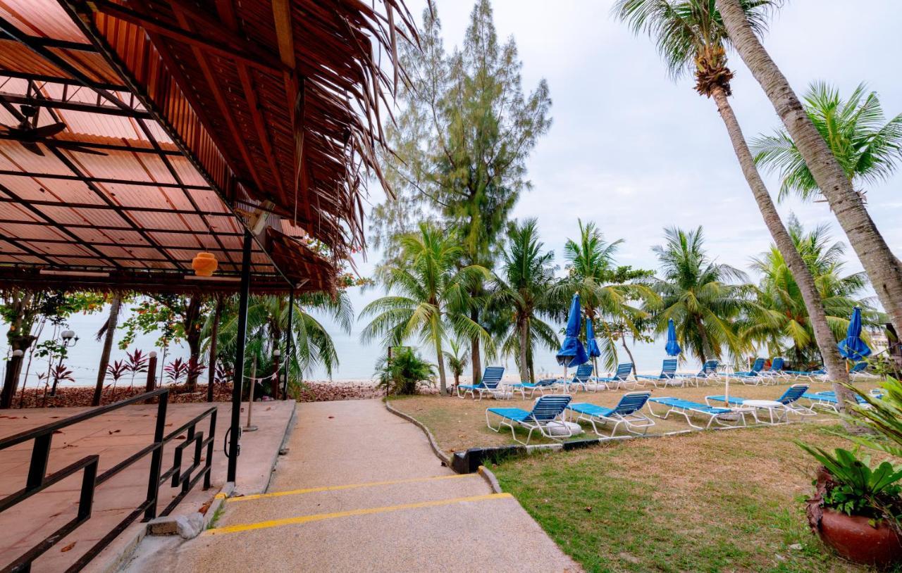 Romantic Couple Suite + Beach-Front Balcony Tanjung Bungah  Eksteriør bilde